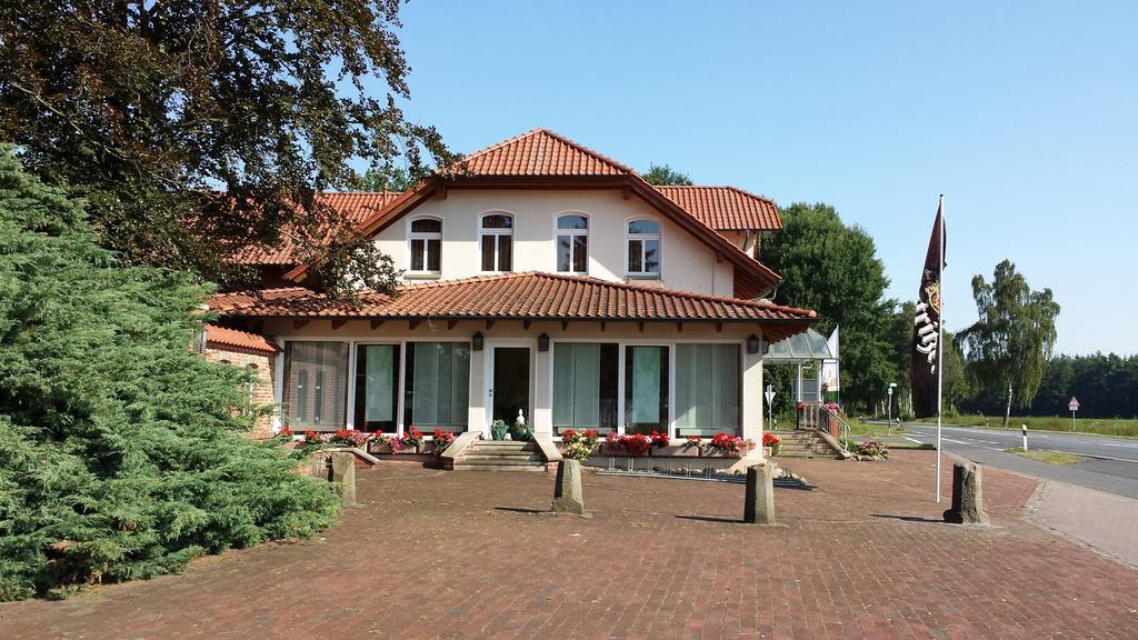 Hotel Restaurant Am Pfauenhof Quakenbrück Esterno foto