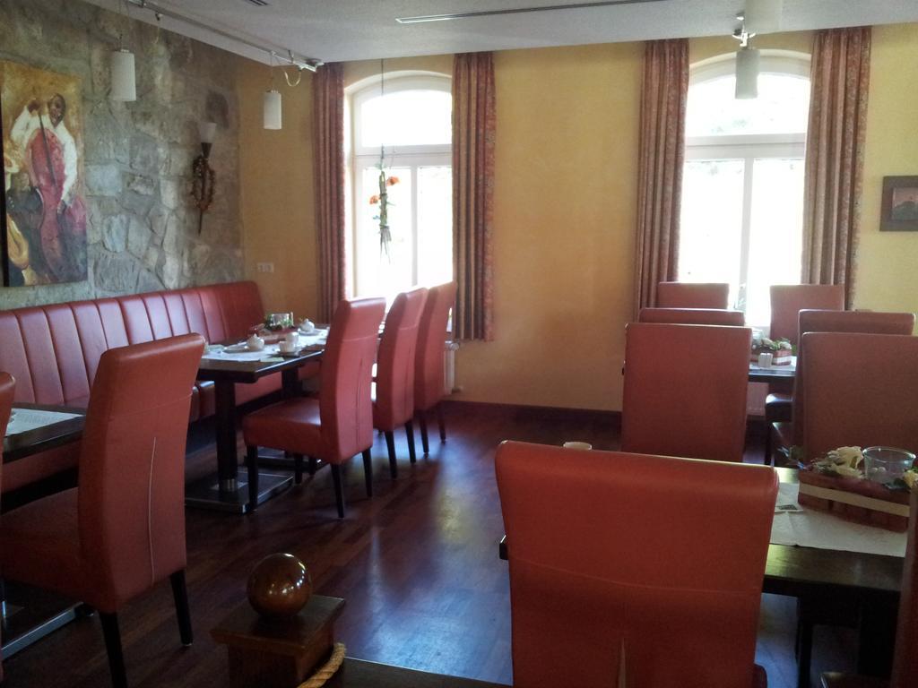 Hotel Restaurant Am Pfauenhof Quakenbrück Esterno foto