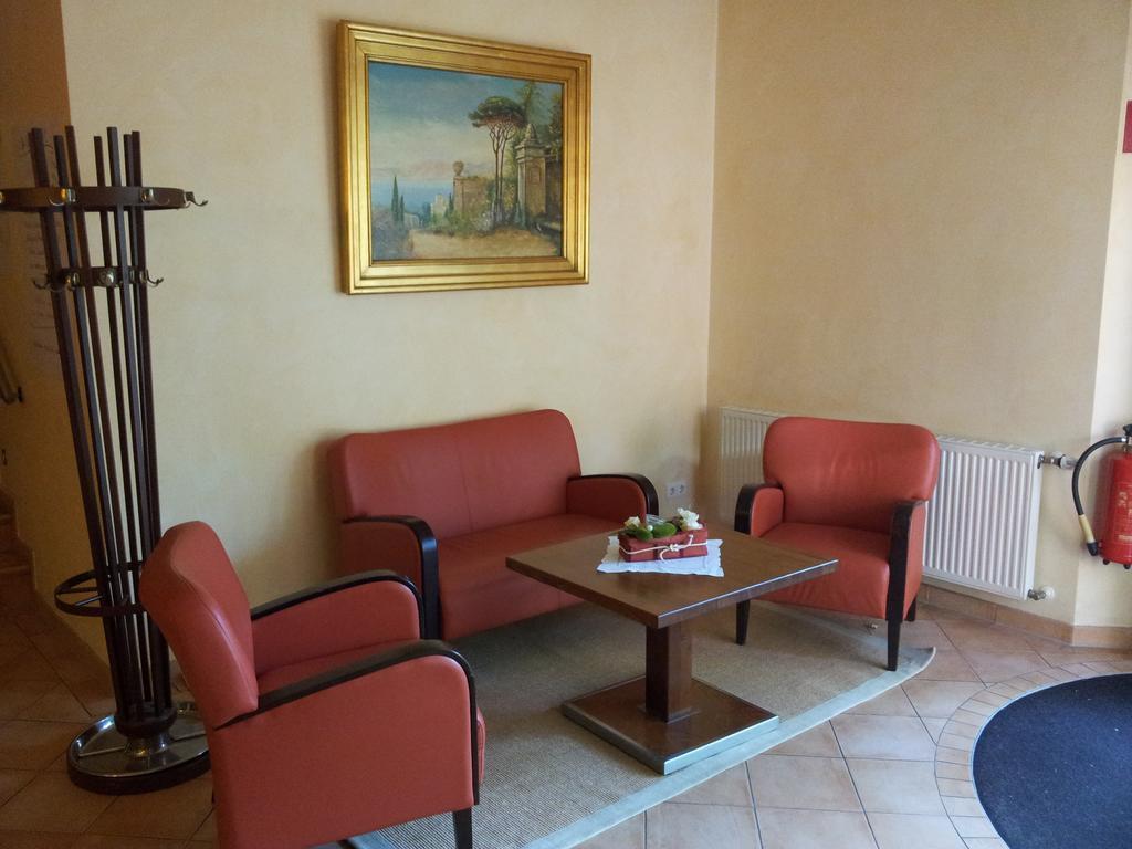 Hotel Restaurant Am Pfauenhof Quakenbrück Esterno foto